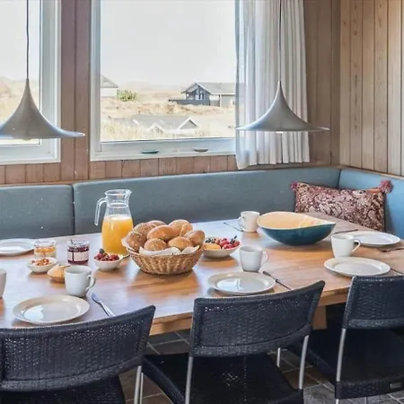 Ve235-vejers-strand-nordvej-7 Nyaraló *
