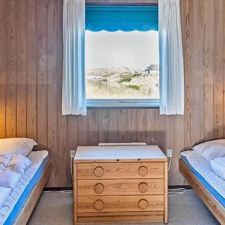 Ve235-vejers-strand-nordvej-7 * Vejers Strand